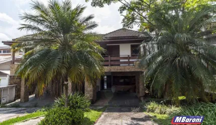 Casa em Alphaville  3 Andares 650m2  4 quartos 4 suítes 7 banheiros 4 vagas