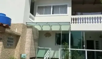 Sobrado maravilhosa mobiliada, alto padrão 5quartos 3 suítes 4vagas 350m2