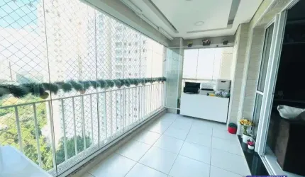 Apartamento mobiliado e Decorado. São 3 dormitórios e 1 suíte com closet