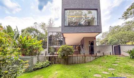 Casa no condomínio Reserva Santa Maria para venda com 3 suites 330m²
