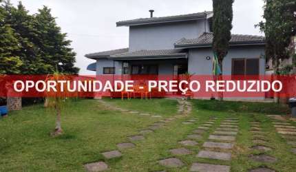 CASA EM LOTEAMENTO FECHADO COM PORTARIA E SEGURANÇA 24 HORAS (MARF II)