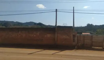 LOTE LOCALIZADO ÀS MARGENS DA ROD. FERNÃO DIAS GALPÃO