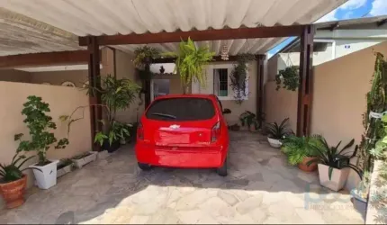 Casa à venda em Atibaia Jardim: 3 quartos, 2 suítes, 1 sala, 3 banheiros, 2 vagas de garagem, 158m². Venha conferir!