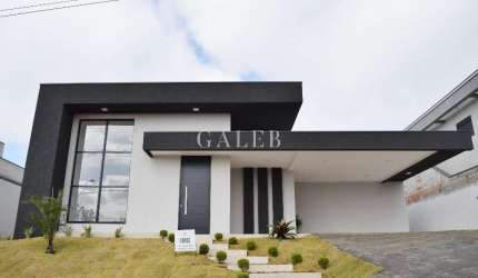 Casa térrea à venda, em condomínio de Atibaia, 800m² de terreno e 240m² construído