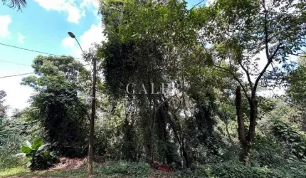 TERRENO EM CONDOMÍNIO