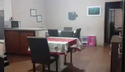 Casa térrea à venda com 300m² de terreno