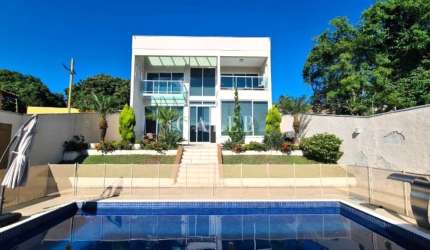 Impecável Casa à Venda em Atibaia-SP, Jardim Paulista  3 Quartos, 1 Suíte, 2 Salas, 3 Banheiros, 4 Vagas - 443m²