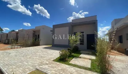 Térrea em Condomínio no Jardim Estância Brasil - Atibaia-SP: 2 a 3 suítes, 2 salas, 4 banheiros, 2 vagas, 85,00 m².