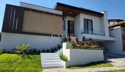 Casa de alto padrão à venda em condomínio de luxo em Atibaia-SP, 3 suítes, 2 salas, 4 vagas - Imperdível!
