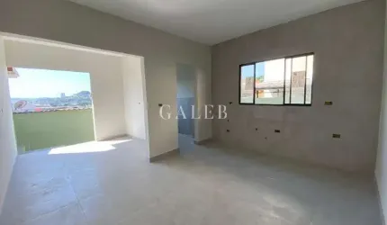 CASA NOVA, 3 QUARTOS, 2 VAGAS DE GARAGEM, PRÓXIMO DE COMÉRCIOS
