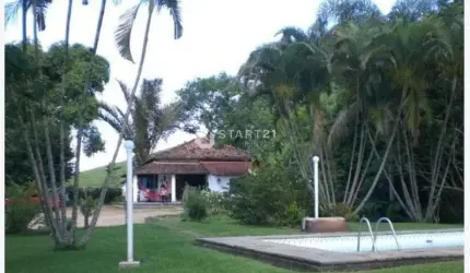 Oportunidade Única: Sítio dos Sonhos a venda com 3 alqueires, casa, piscina e curral em Getulandia,
