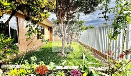 Casa térrea 4 quartos com edícula no Bairro Cajuru 162m2