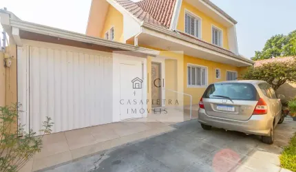 Casa Duplex em condomínio fechado no Cajuru - 183m²