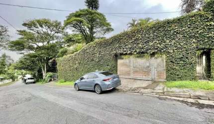 Casa em condomínio fechado com 4 quartos à venda na Rua Mariluz, 36, Chácara São João, Carapicuíba por R$ 1.280.000