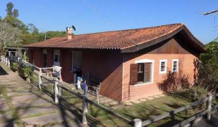 Casa com 3 quartos à venda na Rua Austrália, 586, Chácara dos Lagos, Carapicuíba por R$ 1.900.000