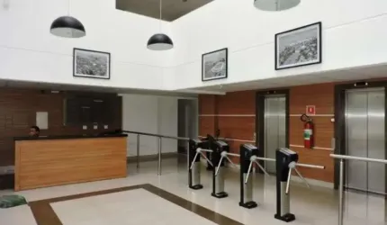 CONJUNTO  COMERCIAL À VENDA, LAGEADINHO, COTIA.