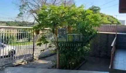 Casa com 3 Dormitórios com armários + Garagem, Jardim Ipaussurama, Campinas (SP) - CA771