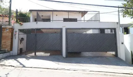 Sobrado para venda com 4 quartos, sendo 2 suítes, 364m²