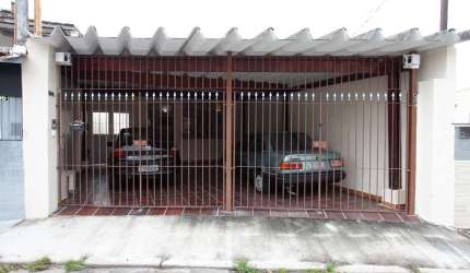 Casa tipo para venda com 2 quartos, 175m²
