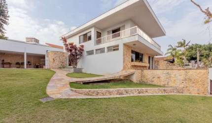 Sobrado para venda com 3 quartos, 388m²