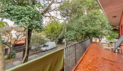 Sobrado para venda com 3 quartos, sendo 1 suíte, 288m²