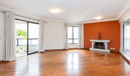 Apartamento tipo para venda com 4 quartos, sendo 3 suítes, 200m²