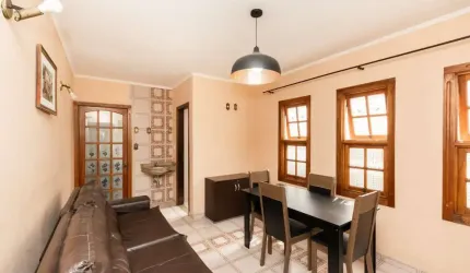 Sobrado para venda com 4 quartos, sendo 2 suítes, 207m²