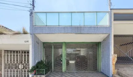 Sobrado para venda com 3 quartos, sendo 1 suíte, 190m²