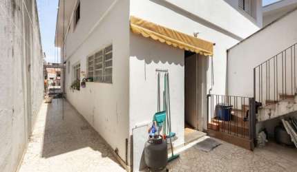 Sobrado para venda com 3 quartos, sendo 1 suíte, 197m²