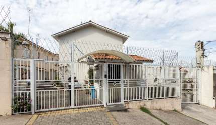 Casa em condomínio para venda com 2 quartos, 78m²