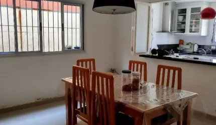Sobrado para venda com 3 quartos, sendo 1 suíte, 197m²