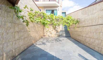 Casa tipo para venda com 3 quartos, sendo 1 suíte, 110m²