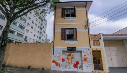 Casa tipo para venda com 4 quartos, 250m²