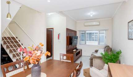 Sobrado para venda com 5 quartos, sendo 1 suíte, 200m²