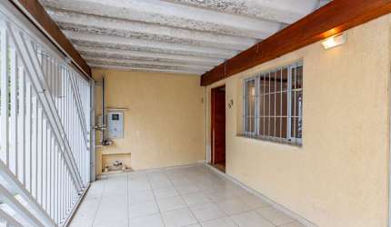 Sobrado para venda com 3 quartos, sendo 1 suíte, 147m²