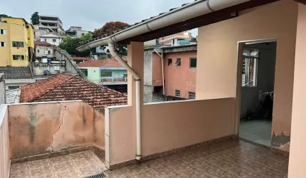Casa tipo para venda com 4 quartos, 239m²