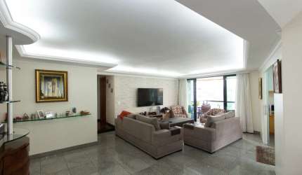 Apartamento tipo para venda com 5 quartos, sendo 4 suítes, 300m²