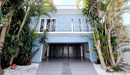 Casa tipo para venda com 3 quartos, sendo 1 suíte, 200m²