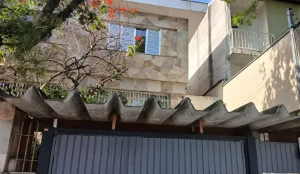 Casa tipo para venda com 4 quartos, sendo 2 suítes, 149m²