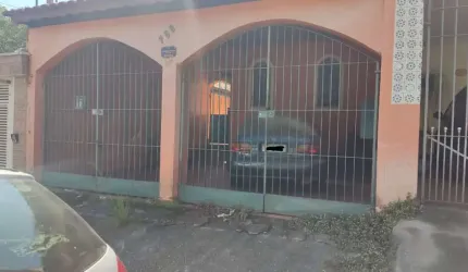 Casa tipo para venda com 2 quartos, 137m²