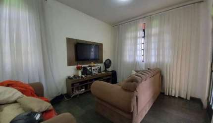 Casa à venda, 2 quartos, 2 vagas, Esplanada - Belo Horizonte/MG