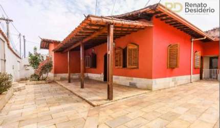 Casa estilo colonial com 4 quartos a venda no Esplanada