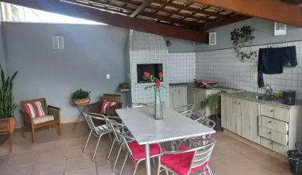 Apto com área privativa, 04 quartos bairro Esplanada