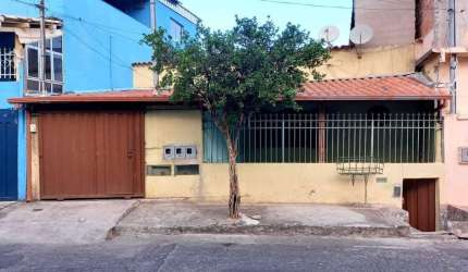 Casa com 3 dormitórios à venda, 243 m² - Primeiro de Maio - Belo Horizonte/MG