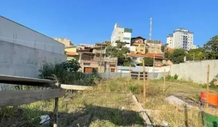 Lote à venda no Bairro Floresta