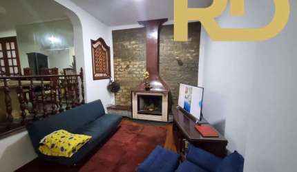 Casa com 4 quartos, piscina e área de lazer a venda no Bairro Sagrada Família
