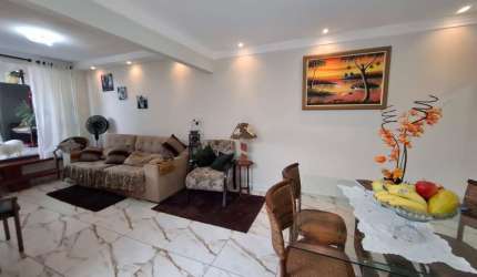 Casa para Locação em São José dos Campos, Bosque dos Eucaliptos, 2 dormitórios, 1 suíte, 1 banheiro, 2 vagas