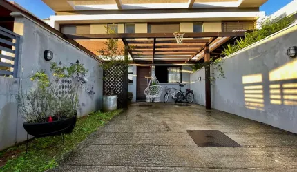 Casa para venda com 130m³, 3 quartos em Campeche - Florianópolis - SC