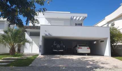 Casa de 3 quartos em condomínio fechado, localizada no Rio Tavares - Florianópolis/SC