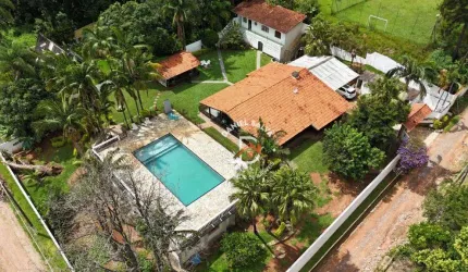 Chácara com 3 dormitórios (01 suíte)  suíte à venda, 2000 m² por R$ 1.249.000 - Jardim Estância Brasil - Atibaia/SP